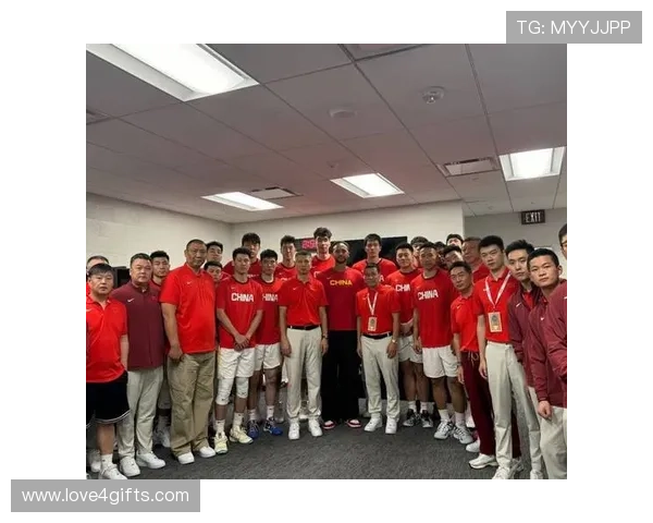 中国男篮李凯尔难再出战 大锤团队为何坚持不放弃他的原因分析 中国男篮李凯尔难再出战 大锤团队为何坚持不放弃他的原因分析